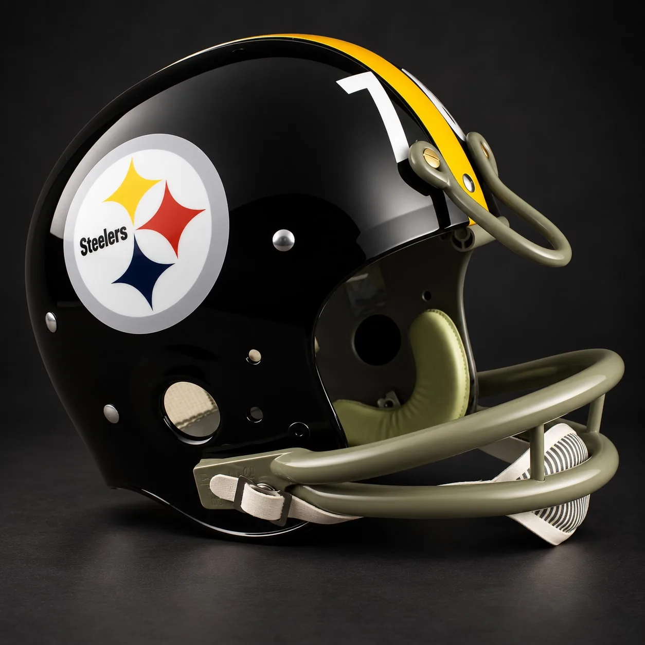 Pittsburgh Steelers Authentic Vintage helmet, right side