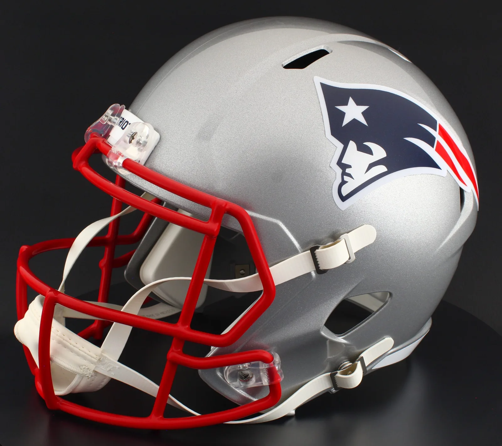 New England Patriots Riddell Replica Speed Football Helmet – Silver Flying Elvis